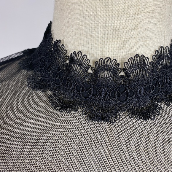 INTERMIX Amira Lace Mesh Black White Long Sleeve Blouse Womens Medium - Picture 7 of 9